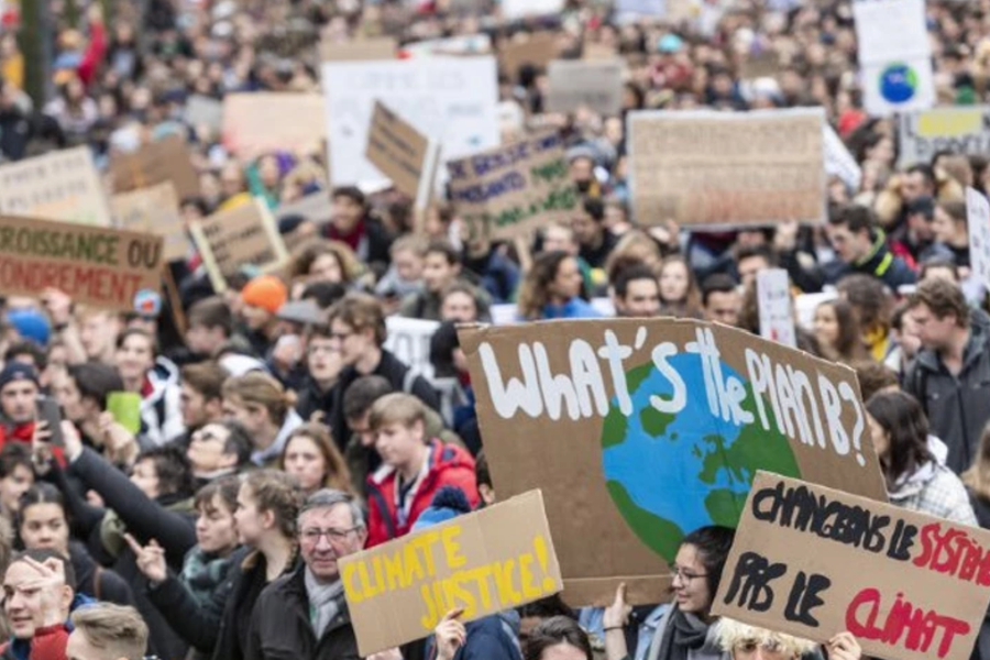 Perquisition de militants de la Grève du Climat - Un avant-goût de la loi MPT ?